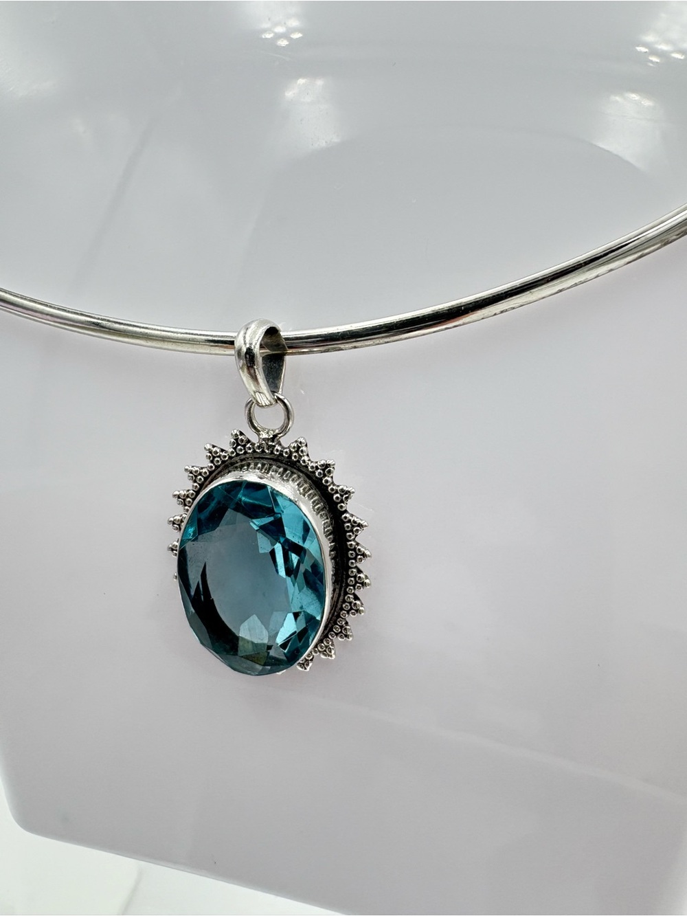 925 Silver 8 Ct Faceted Swiss Blue Topaz Oval Gemstone Pendant (Pendant Only) - Picture 7 of 16